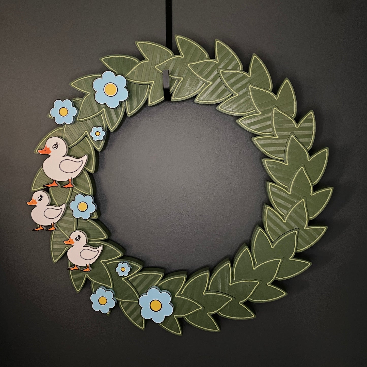 Large Wreath Blue Flowers Three White Ducks Bundle
