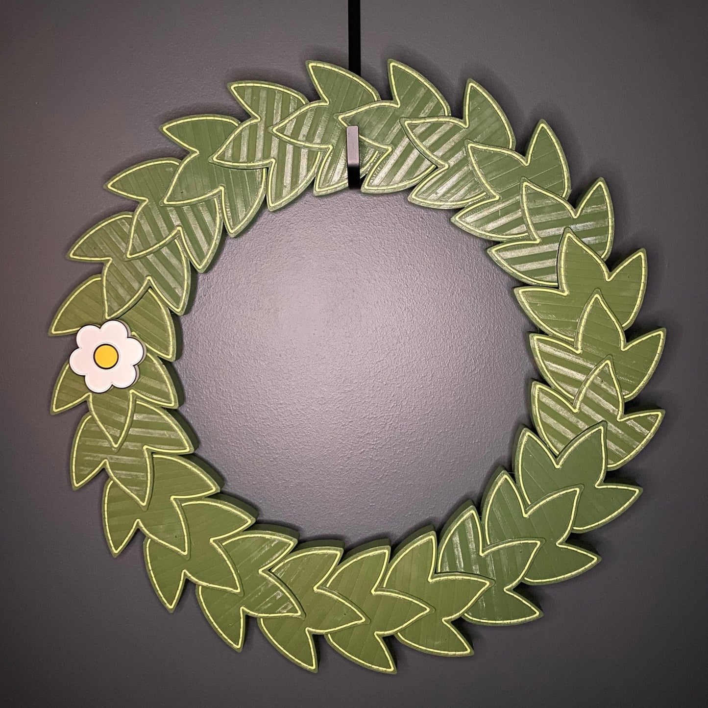 Single Medium White Flower