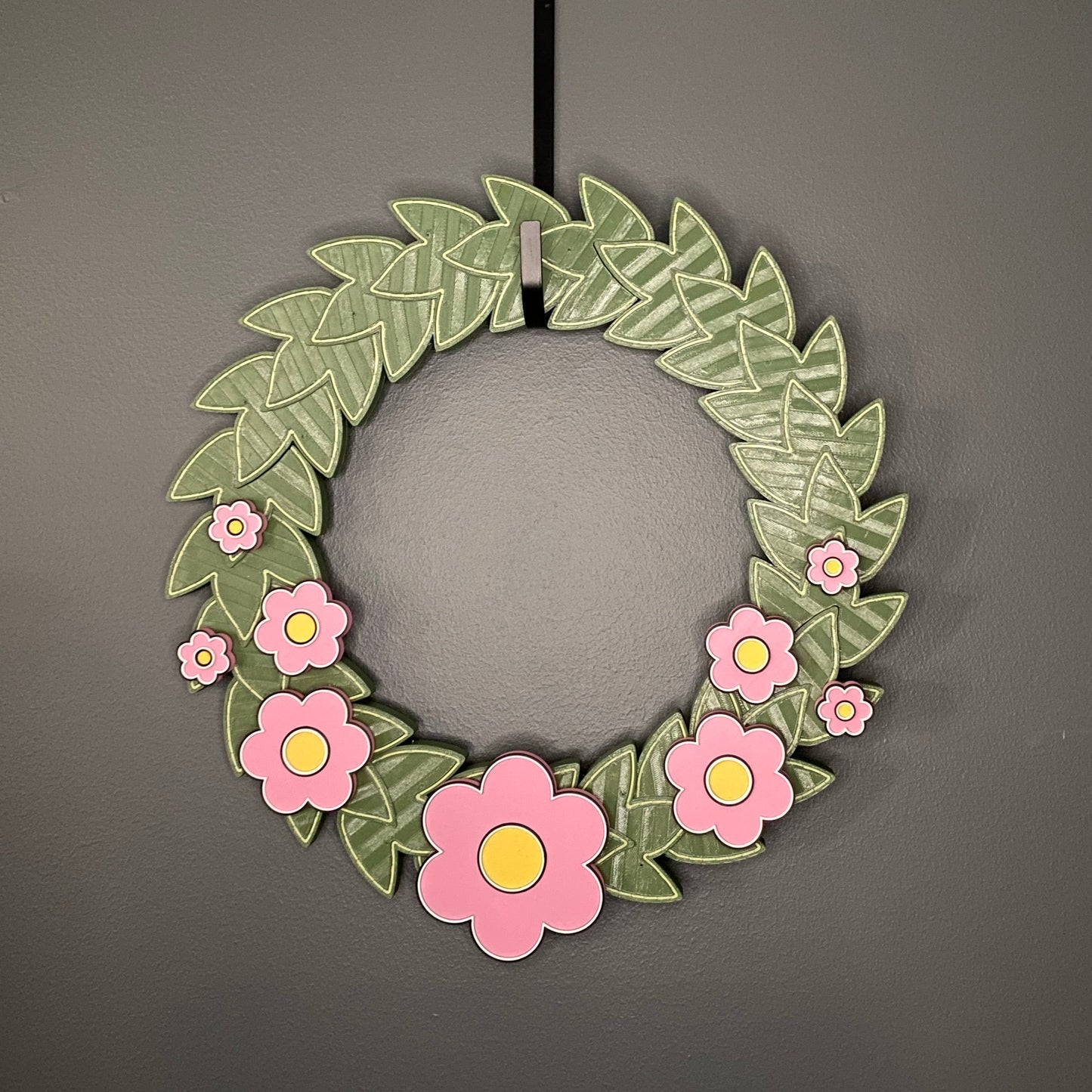 Medium Wreath Pink Flowers Bundle