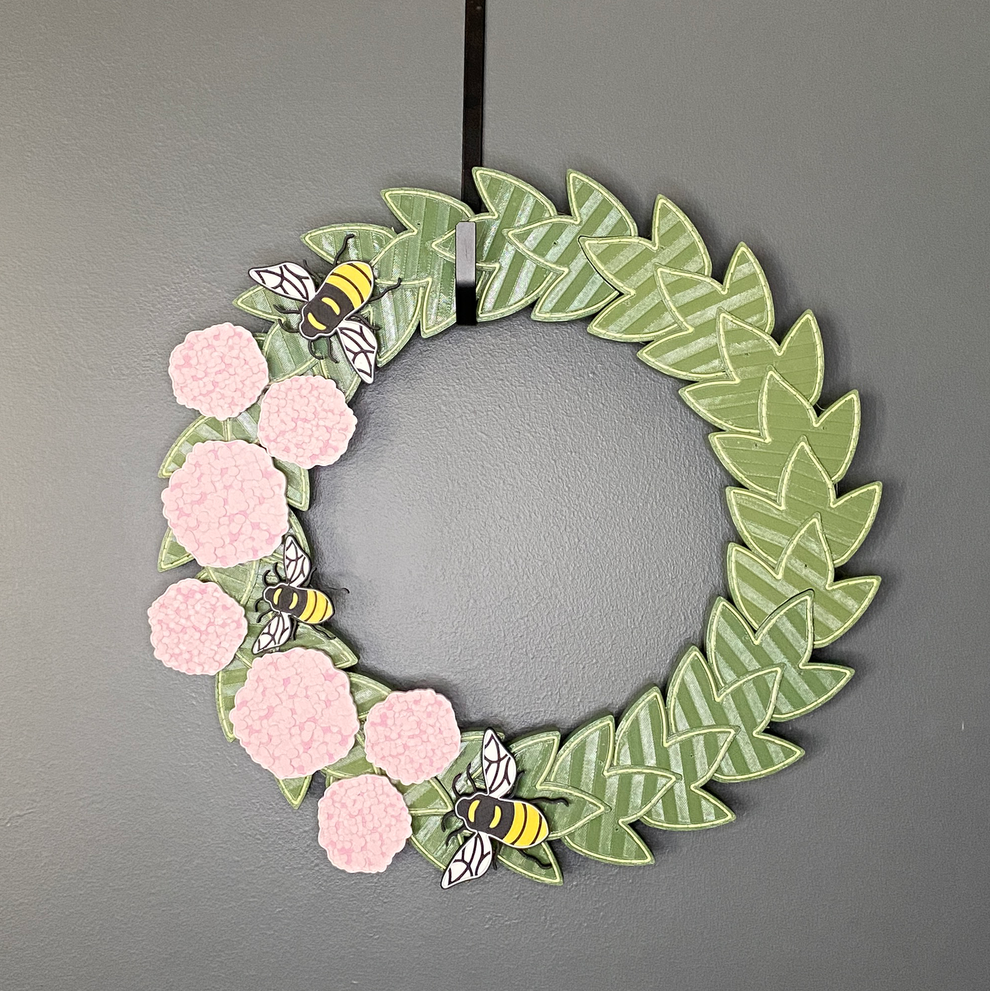 Hydrangeas and Honey Bees Medium Wreath Bundles